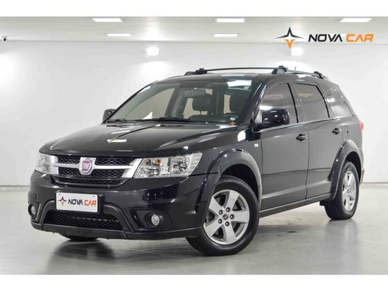 FIAT FREEMONT 2.4 EMOTION 16V GASOLINA 4P AUTOMÁTICO FIAT FREEMONT 2.4 EMOTION 16V GASOLINA 4P AUTOMÁTICO